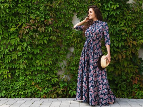 5 razões para investir em vestidos longos e modestos